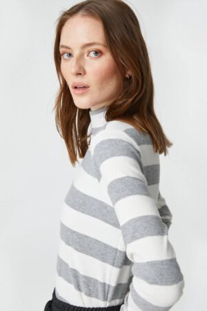 Half Turtleneck Corduroy Long Sleeved T-Shirt
